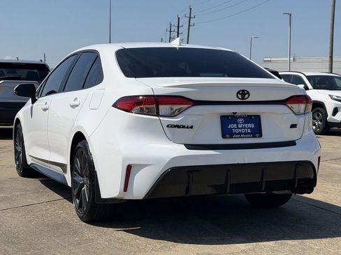 Used 2025 Toyota Corolla SE FWD image 7