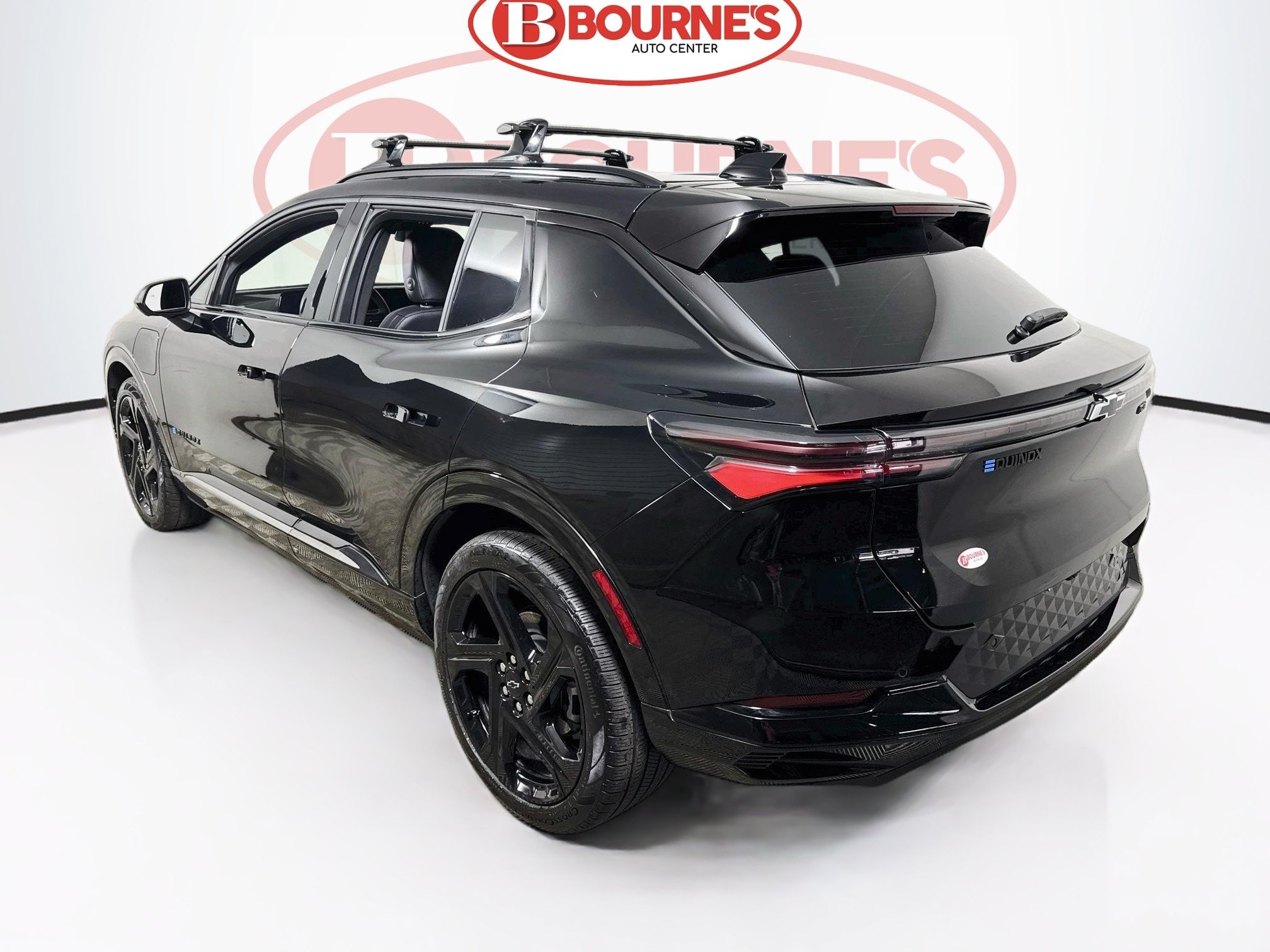 Used 2025 Chevrolet Equinox EV RS FWD image 8