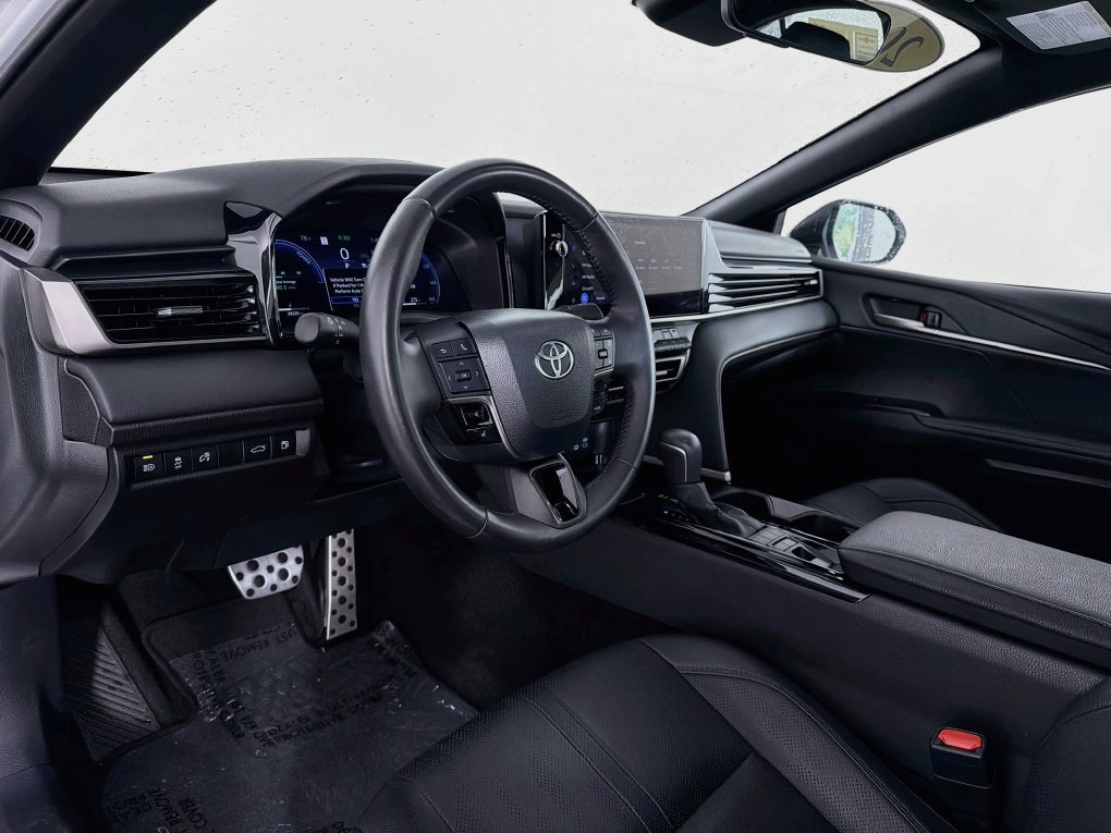 Used 2025 Toyota Camry XSE FWD image 14