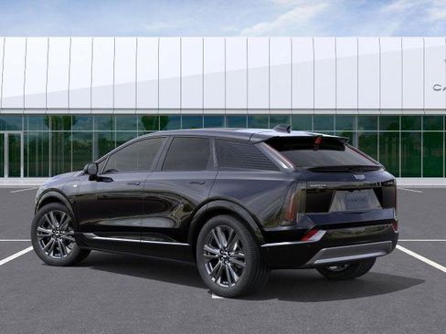 New 2026 Cadillac Optiq Sport 2 w/ LPO, Floor Liner Package RWD image 4