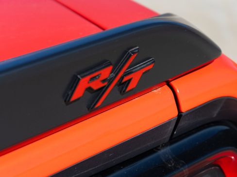 Used 2020 Dodge Challenger SXT w/ Plus Package image 24