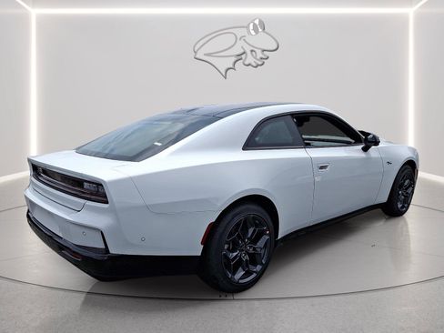 New 2026 Dodge Charger R/T w/ Driver Convenience Group AWD/4WD image 4