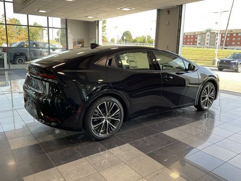 New 2026 Toyota Prius XLE image 6