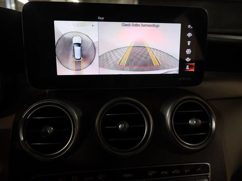 Used 2020 Mercedes-Benz GLC 300 4MATIC image 78