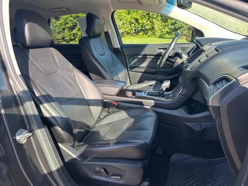Used 2016 Ford Edge Titanium AWD/4WD image 21
