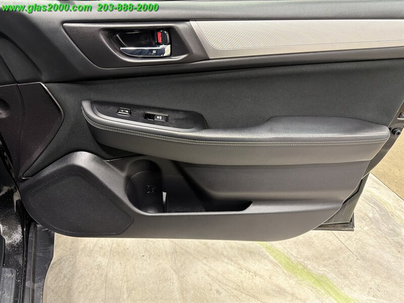Used 2017 Subaru Outback 2.5i Premium AWD/4WD image 26