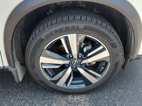 Used 2023 Nissan Rogue SL w/ SL Premium Package FWD image 7