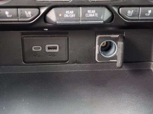 Used 2021 Chevrolet Tahoe High Country RWD image 21