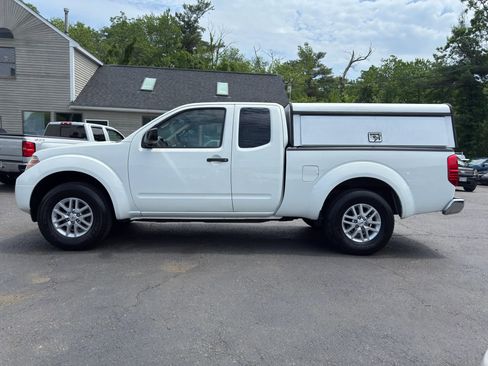 Used 2015 Nissan Frontier SV AWD/4WD image 4