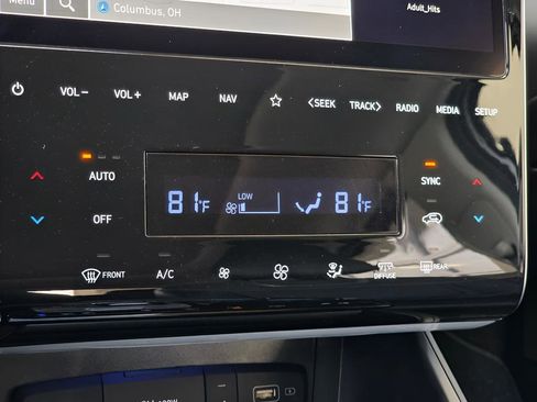 Used 2023 Hyundai Tucson Limited image 33