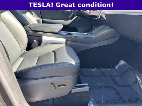 Used 2025 Tesla Model Y Long Range image 15