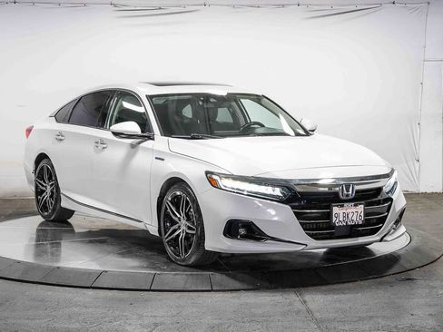 Used 2021 Honda Accord Touring image 5