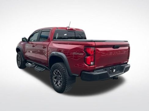 Used 2025 Chevrolet Colorado ZR2 w/ Technology Package AWD/4WD image 14