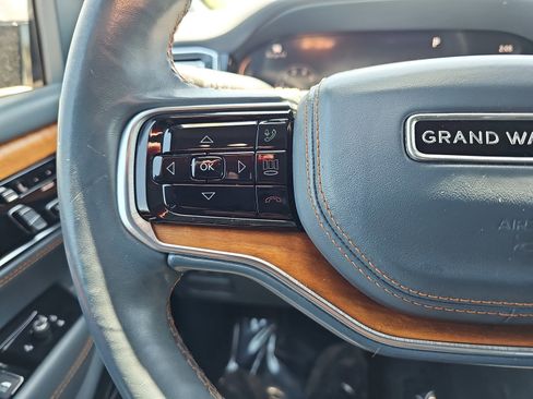 Used 2022 Jeep Grand Wagoneer Series II w/ Convenience Group III AWD/4WD image 19