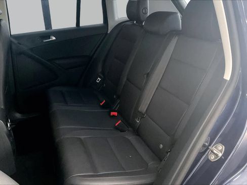 Used 2016 Volkswagen Tiguan S FWD image 21