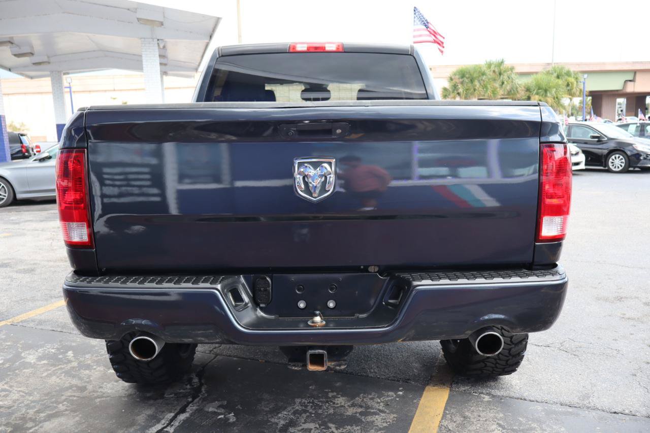 Used 2016 RAM 1500 Express RWD image 6