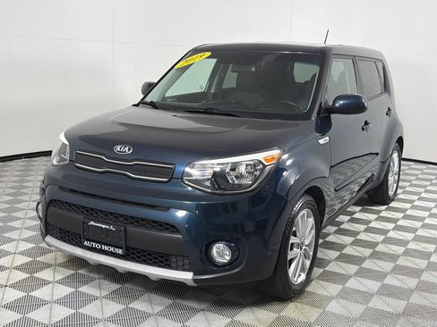 Used 2019 Kia Soul + FWD image 9