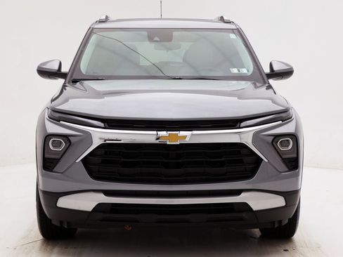 Used 2025 Chevrolet TrailBlazer LT w/ LT Cold Weather Package image 4