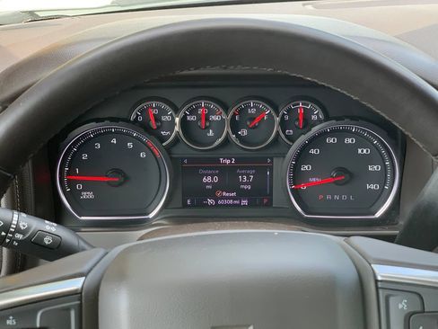 Used 2021 Chevrolet Silverado 2500 LT w/ Convenience Package AWD/4WD image 13