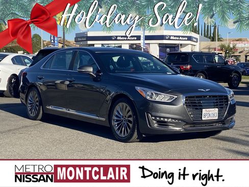 Used 2017 Genesis G90 3.3T Premium image 1