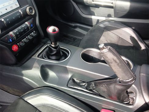 Used 2016 Ford Mustang Shelby GT350 w/ Technology Package image 13