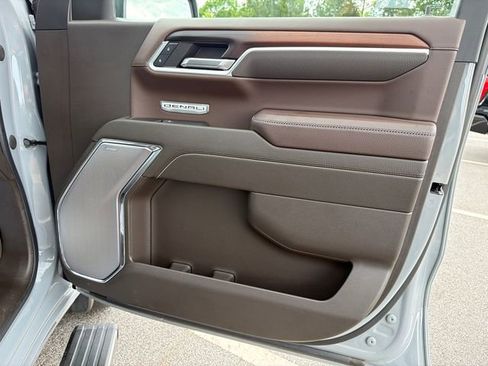 Used 2024 GMC Sierra 1500 Denali AWD/4WD image 14