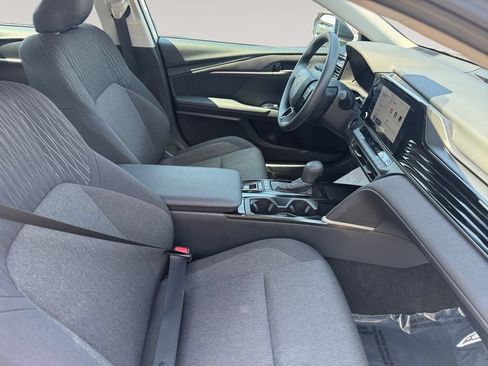 Used 2025 Toyota Camry LE FWD image 15