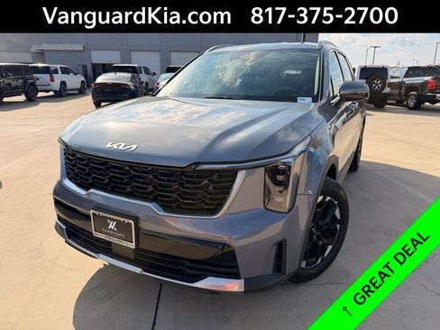 Certified 2025 Kia Sorento S FWD image 1