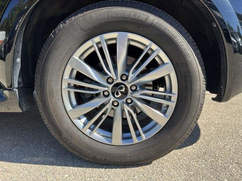 Used 2018 INFINITI QX80 Limited w/ All Season Package AWD/4WD image 21
