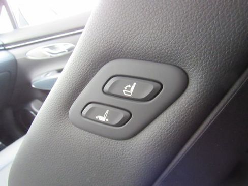 Used 2022 Genesis GV70 2.5T w/ Select Package image 35