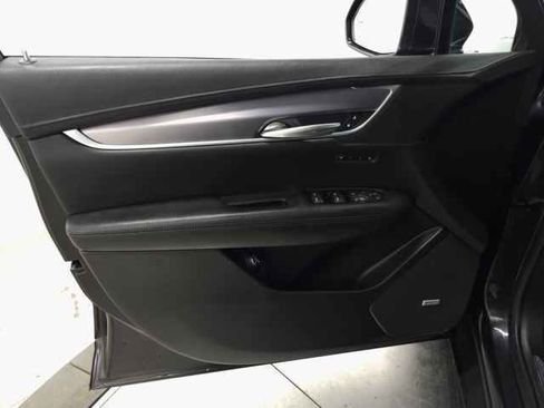 Used 2019 Cadillac XT5 Luxury image 14