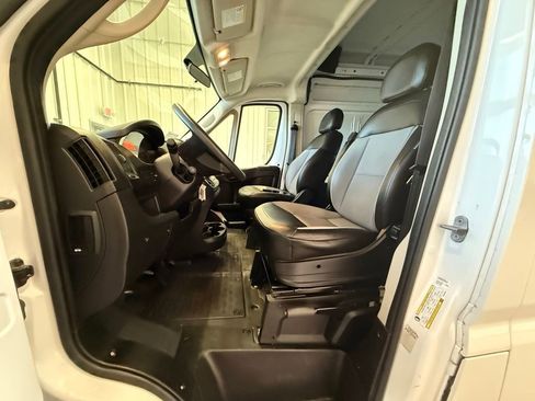 Used 2021 RAM ProMaster 2500 image 27