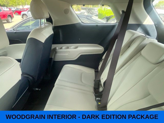 Used 2025 Kia Carnival SX FWD image 5