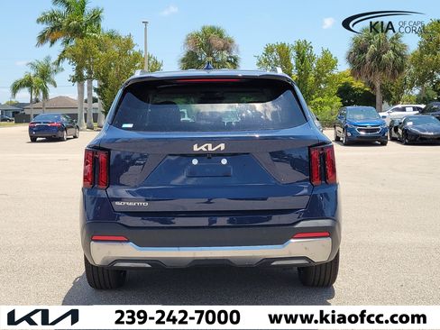 New 2026 Kia Sorento EX FWD image 5