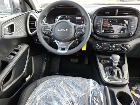 New 2025 Kia Soul LX w/ LX Technology Package image 7