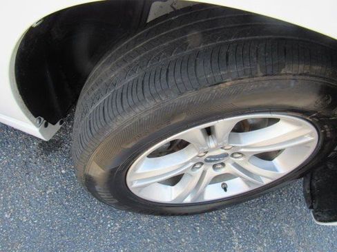 Used 2022 Dodge Charger SXT w/ Leather Interior Group RWD image 25