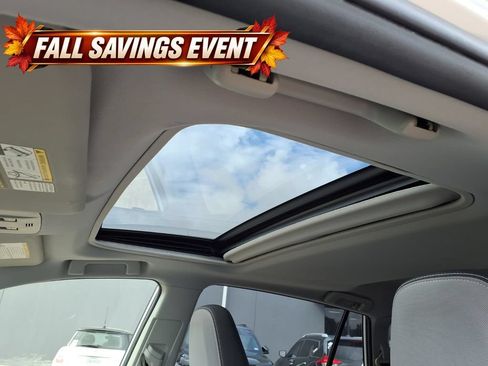 Used 2013 Toyota RAV4 XLE FWD image 10