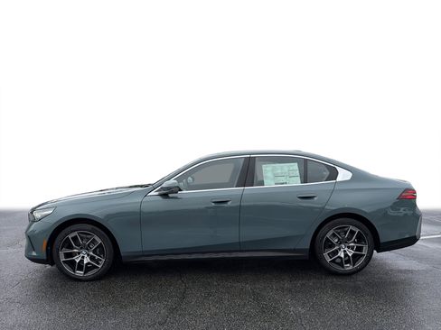 New 2026 BMW 530i w/ Convenience Package image 21