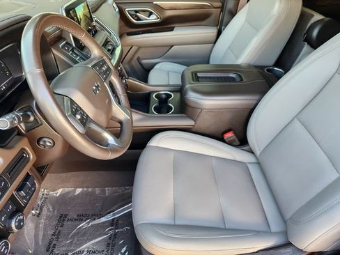 Used 2022 Chevrolet Tahoe Z71 w/ Off-Road Capability Package AWD/4WD image 4