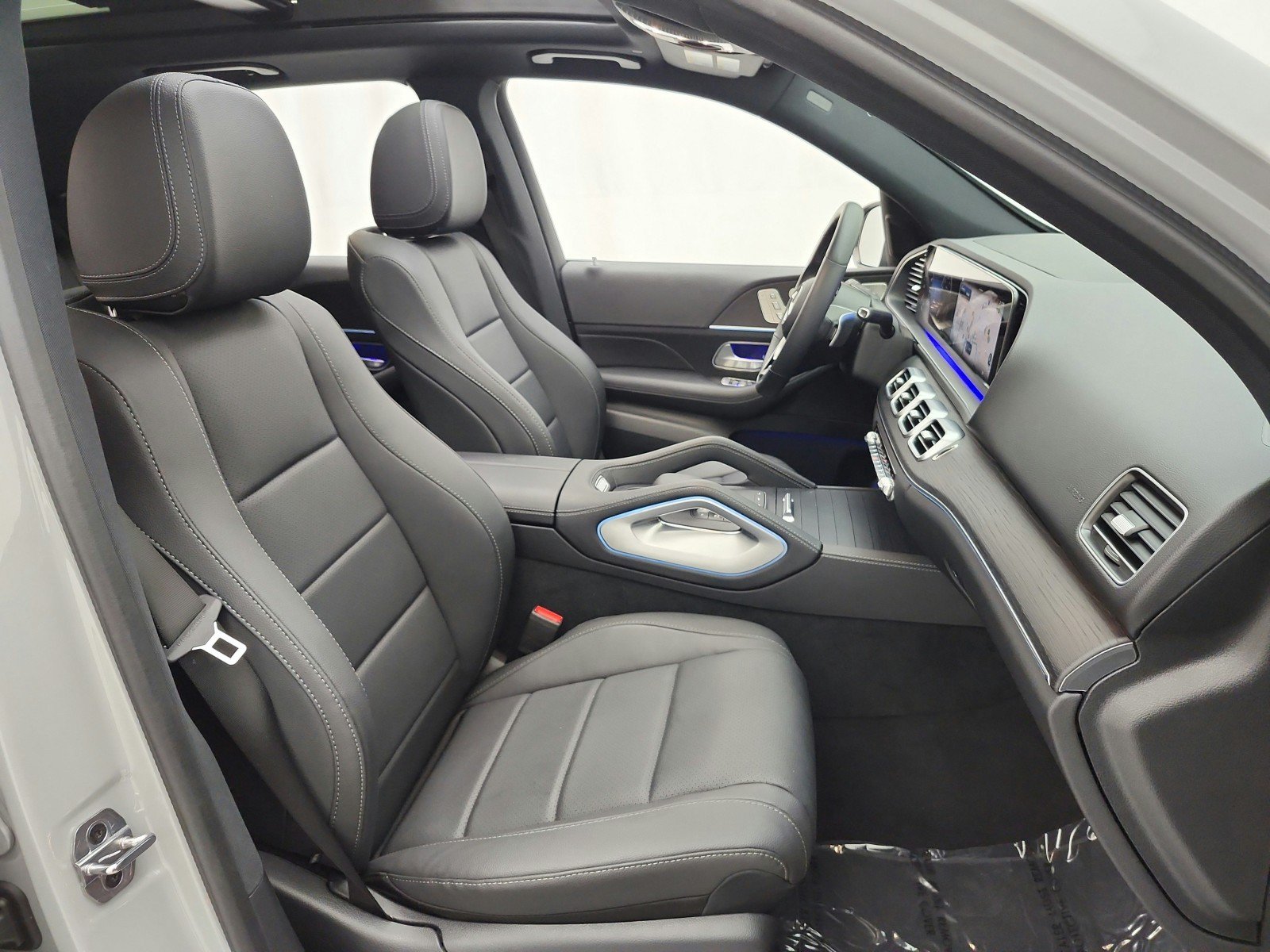 Used 2025 Mercedes-Benz GLE 450 4MATIC image 33