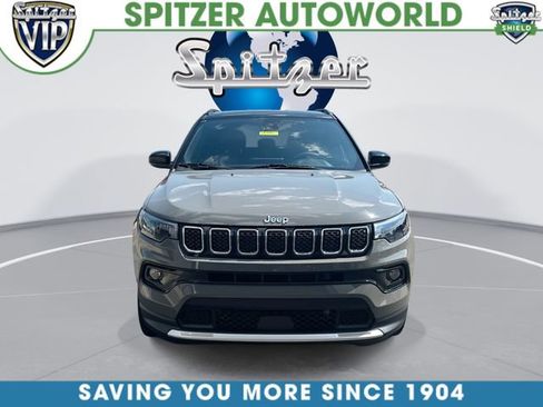 Used 2023 Jeep Compass Limited AWD/4WD image 3