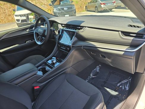New 2026 Jeep Grand Cherokee L 4WD image 29