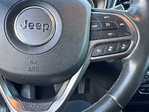 Used 2022 Jeep Cherokee Limited image 13