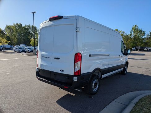 New 2026 Ford Transit 250 148 Medium Roof RWD image 4