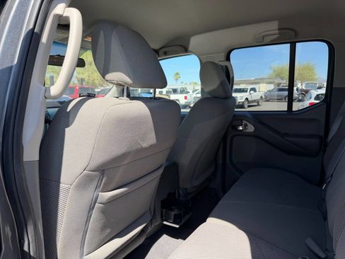 Used 2019 Nissan Frontier SV AWD/4WD image 21