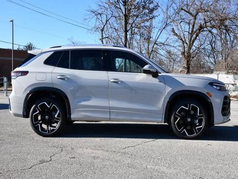 New 2026 Volkswagen Tiguan SEL R-Line image 8