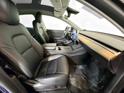 Used 2022 Tesla Model Y Performance image 25