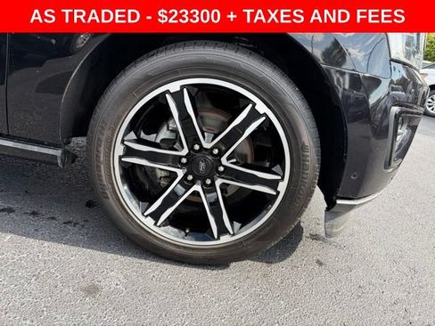 Used 2019 Ford Expedition Limited w/ Equipment Group 303A RWD image 8