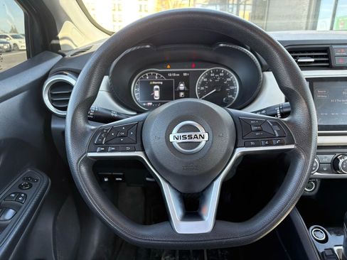 Used 2021 Nissan Versa SV image 13