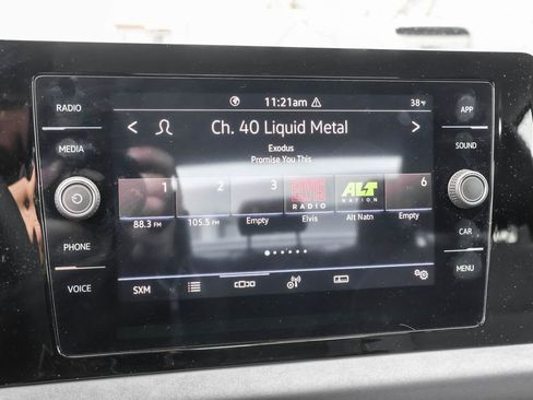 Used 2025 Volkswagen Jetta SE image 22